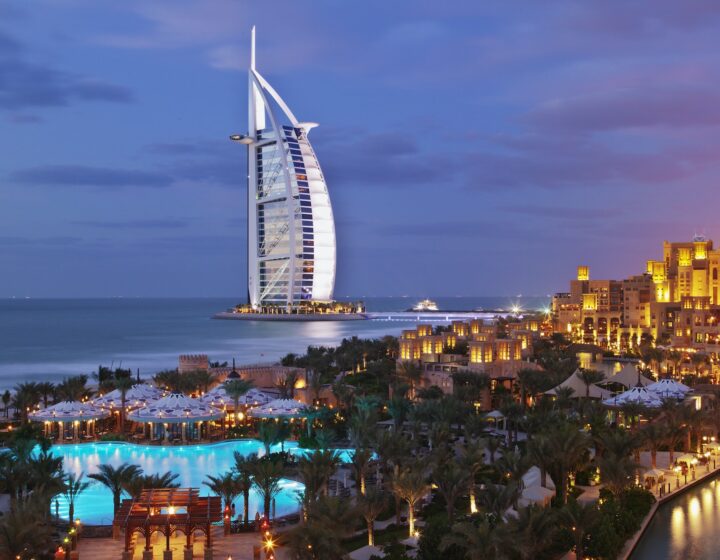 51667,Burj al Arab Hotel and Madinat Jumeirah Resort